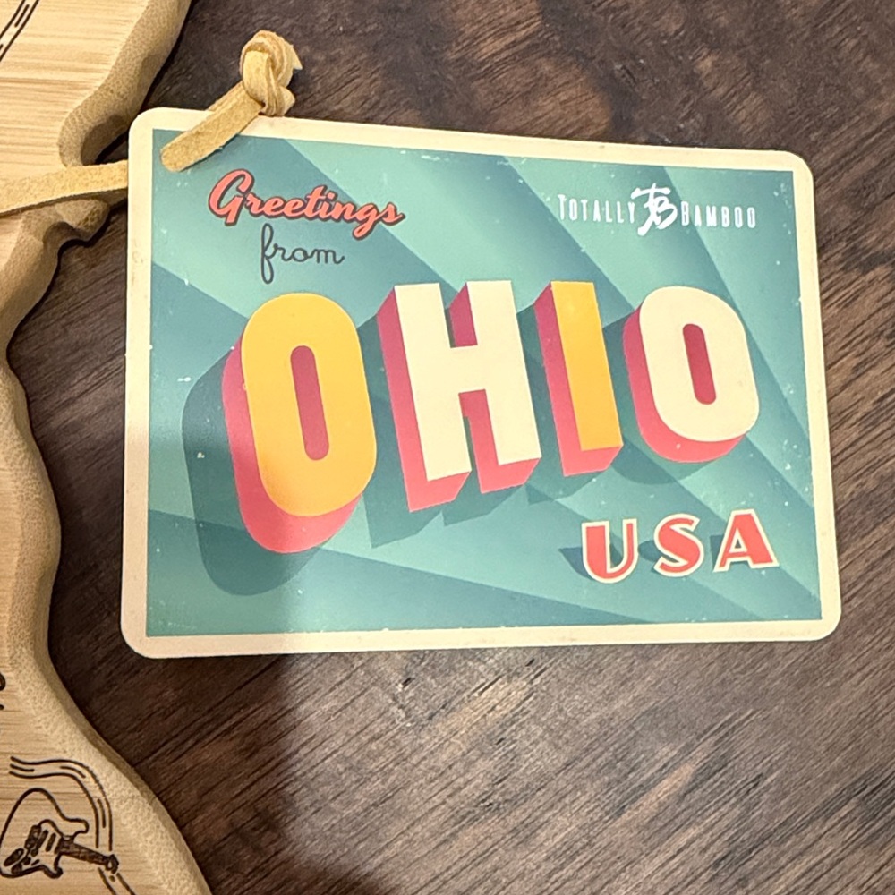 Ohio Shaped Wooden cutting and serving board - Picture 2 of 5